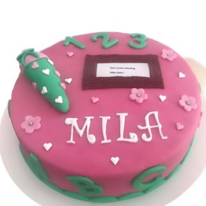 Torte rund mit Fondant ABC schlicht und Blumen