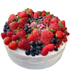 Naked Cake mit verschiedenen Beeren - Erdbeeren, Himbeeren, Heidelbeeren und Johannisbeeren