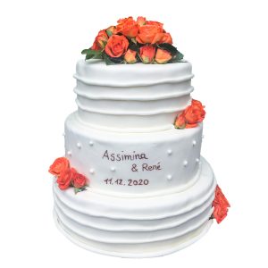 Hochzeitstorte dreistöckig mit Blumendekor