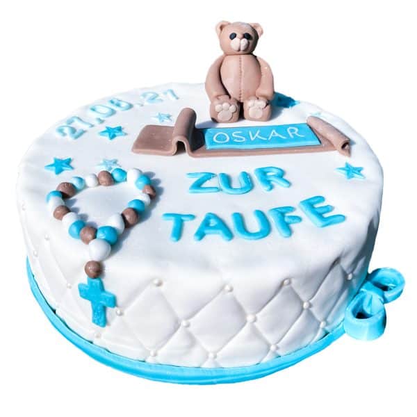 Tauftorte "Bärchen" mit Rosenkranz und Perlenverzierung am Rand