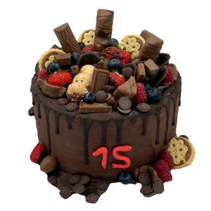 Naked Torte Schokolade und Beeren
