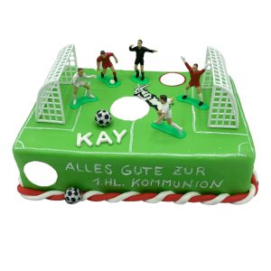 Rechteckige Kommunionstorte Fußball